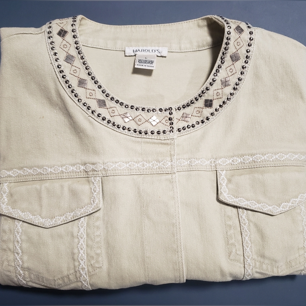 Tan Snap Front Lg Decorated Jacket